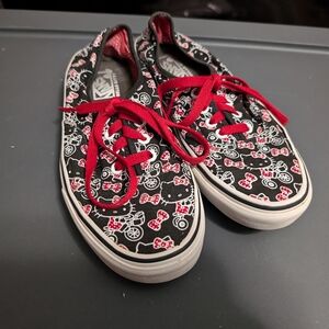 VAN'S Rare Hello Kitty/Sanrio Low Top Shoes Women's 7.5